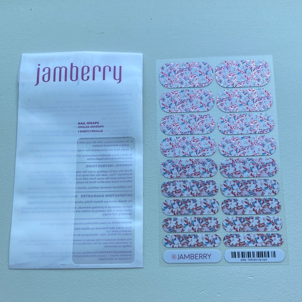 Jamberry Delicate Lily Nail Wraps